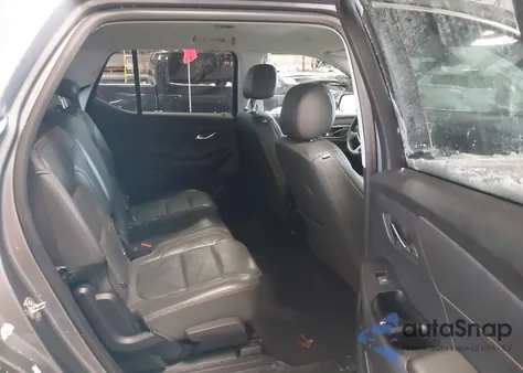 2018 Chevrolet Traverse Ls z USA, uszkodzony, nr VIN 1GNERFKW1JJ231380